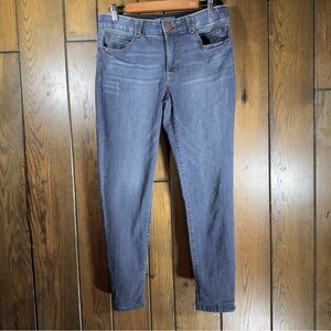 Democracy “Ab”solution Skinny Jeans with Slight Distressing (12)